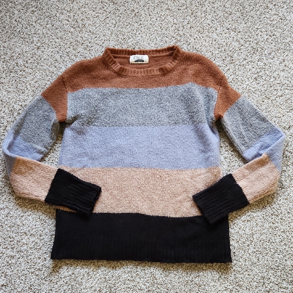 Gilli Women's Striped Crew Neck Sweater - Tan, Gray, Black